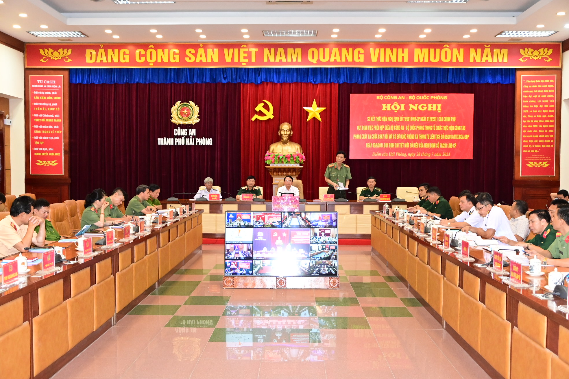 Bộ Công an và Bộ Quốc phòng: Tăng cường phối hợp trong công tác phòng cháy, chữa cháy